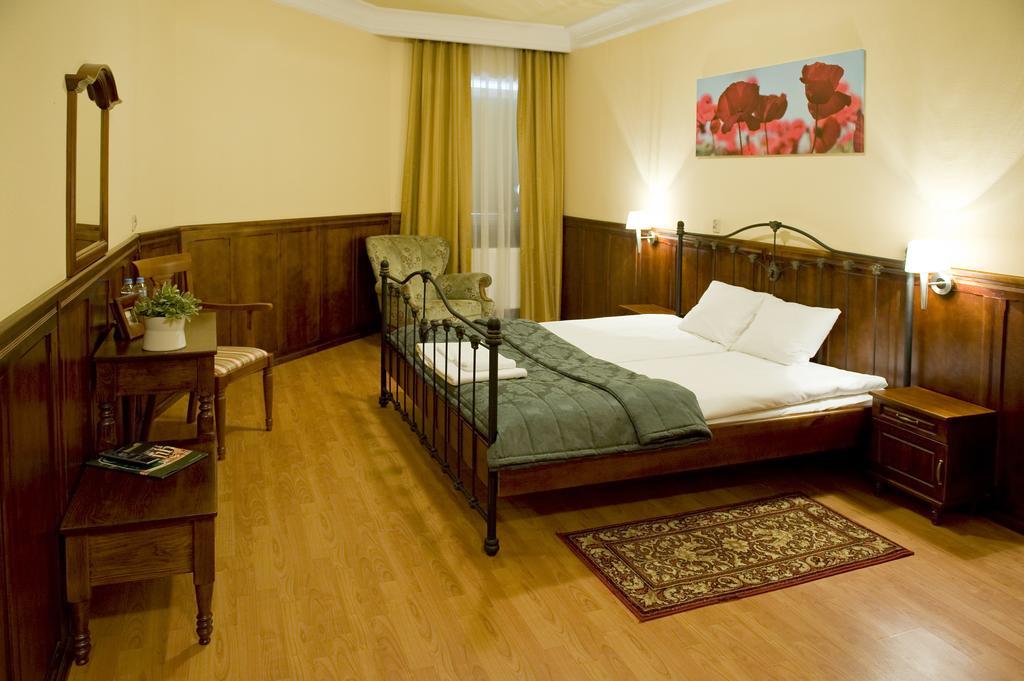 Hotel Kresowianka Μπίντγκοστς Εξωτερικό φωτογραφία