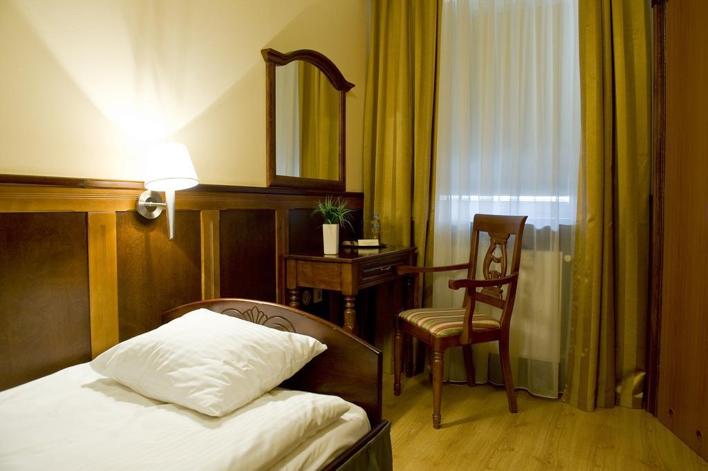 Hotel Kresowianka Μπίντγκοστς Εξωτερικό φωτογραφία