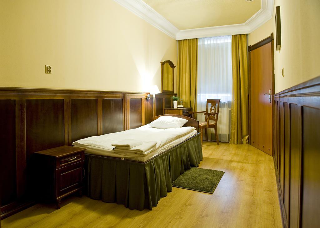 Hotel Kresowianka Μπίντγκοστς Εξωτερικό φωτογραφία